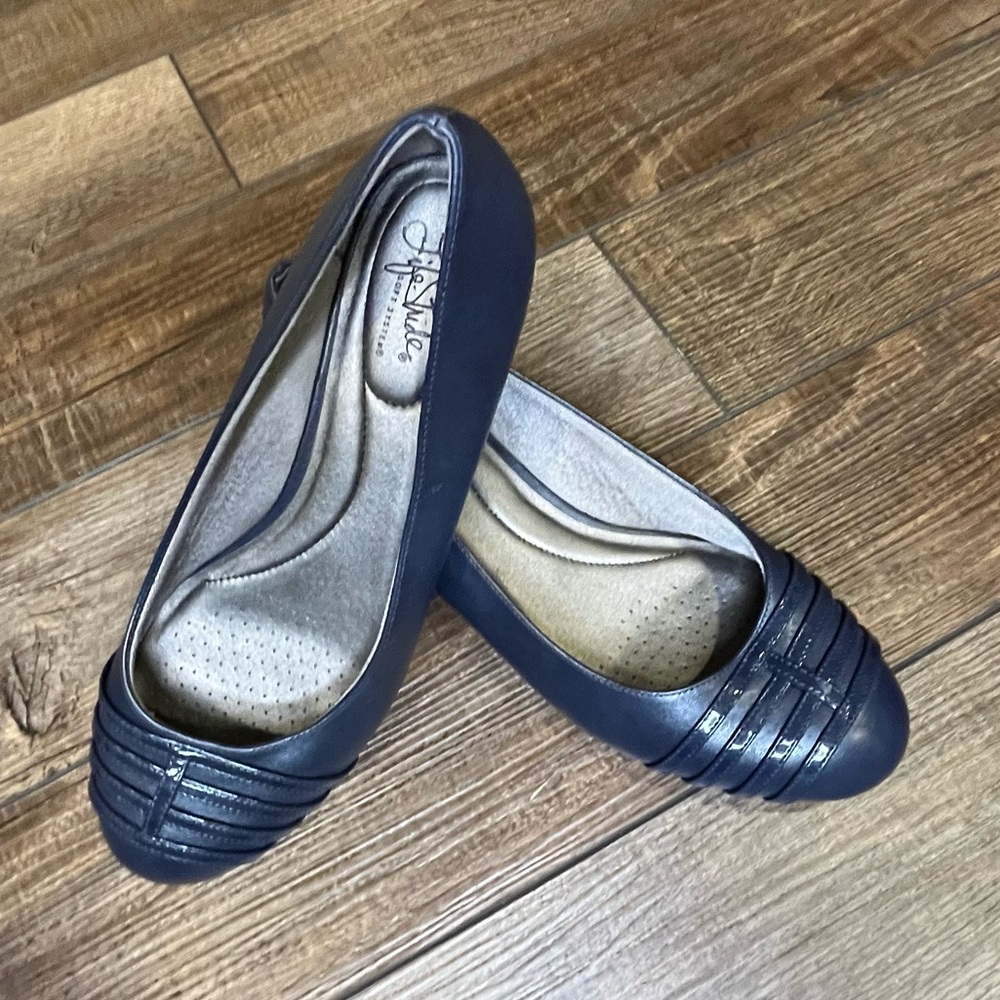 Life Stride Flats Blue Women’s Size 12